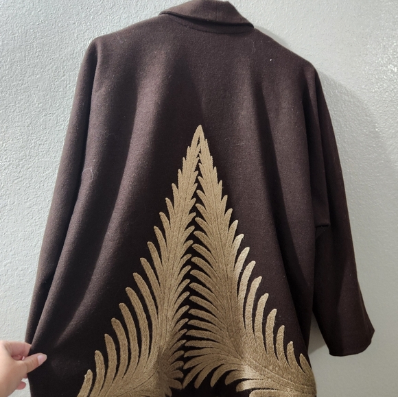 GoGo Folklore Olga Fisch Ecuadorian Artist Brown Wool blazer. - Picture 4 of 4